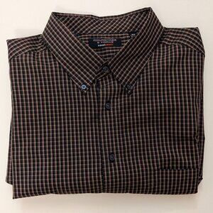 Roundtree & Yorke | Dark TravelSmart Plaid Long Sleeve Button Up | 3XT